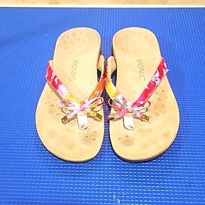 Vionic BELLA TOE POST SANDAL Floral Size 7.5